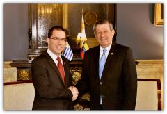 Canciller venezolano y Nin Novoa reunidos para "afianzar relaciones bilaterales"