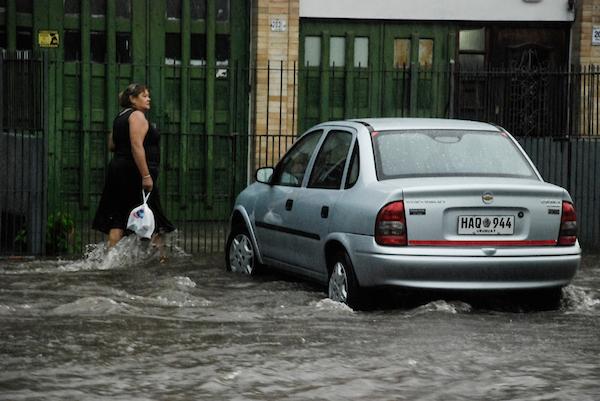 Casas inundadas y calles cortadas en Artigas por lluvias