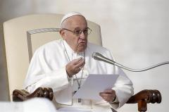 El papa afirma que la vida política necesita estadistas con calidad humana
