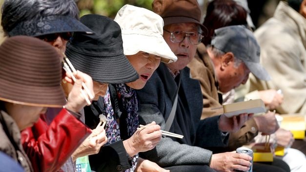 Sociedad japonesa vs sociedad uruguaya