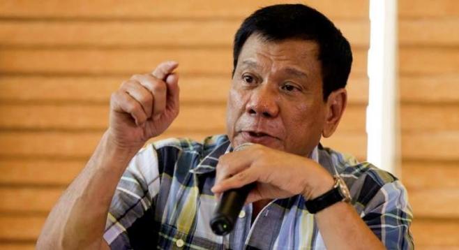 Duterte dice que obispos católicos "son inútiles" e invita a matarlos