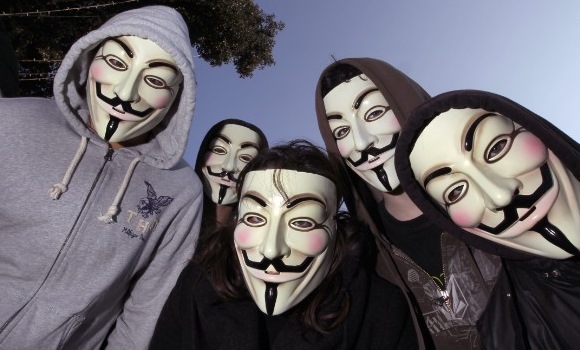 Anonymous publica lista de nombres y contactos de policías franceses