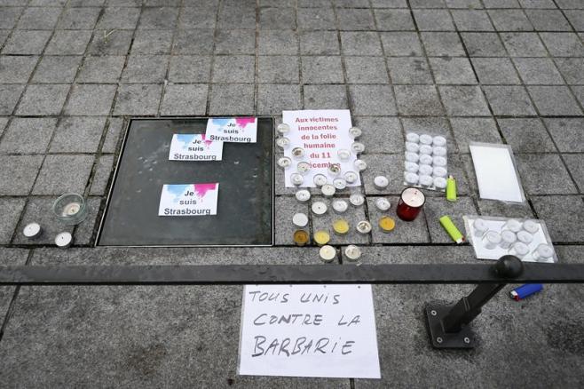 El ataque de Estrasburgo dejó dos fallecidos y un muerto cerebral, precisa fiscal de París