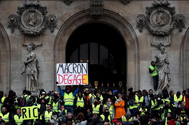 Francia: "chalecos amarillos" protestan por quinto sábado consecutivo