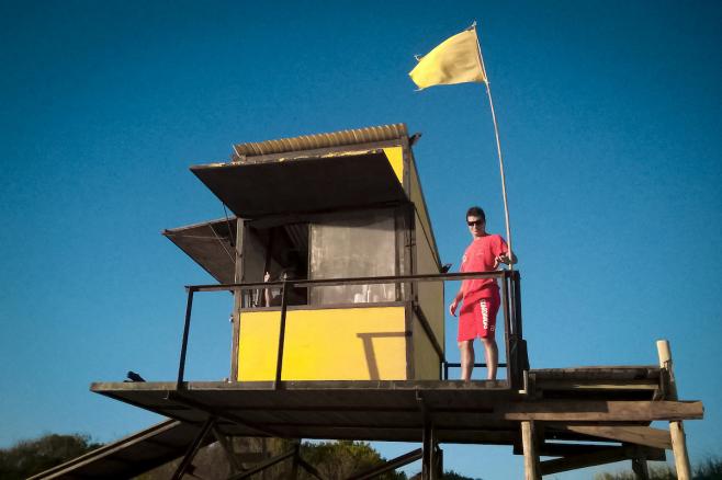 Servicio de prefectura y cámaras de vigilancia en la costa de Montevideo