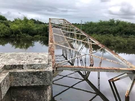 Puente de Sarandí del Yi se derrumbó tras choque de camión