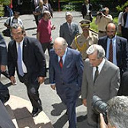 Cumbre de líderes políticos en Suárez