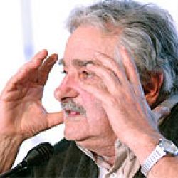 Mujica confirmó la renuncia de Leonardo Nicolini