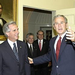 Claves para entender la visita de Bush